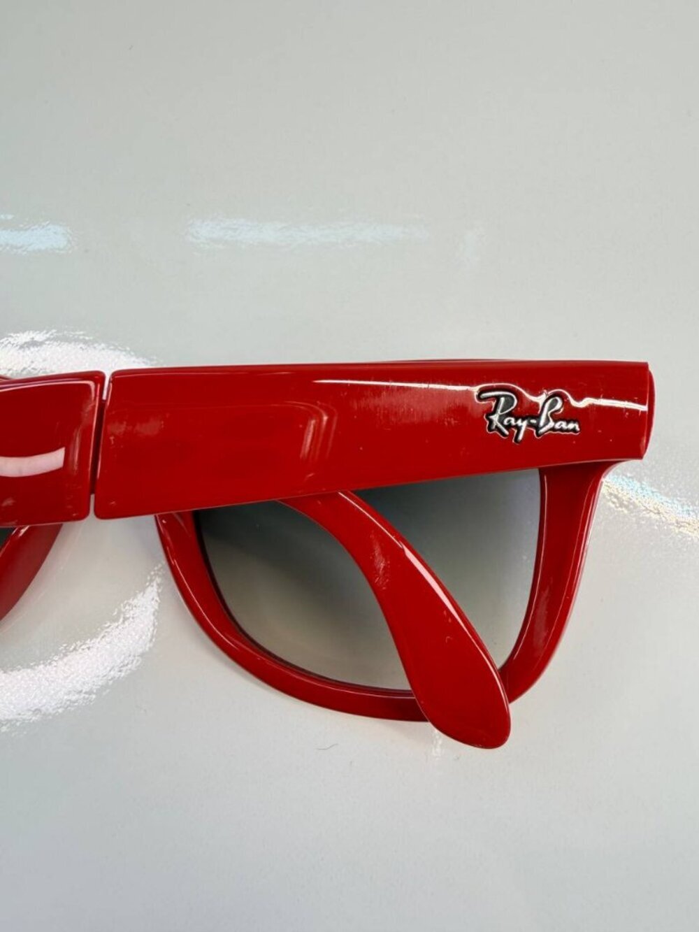 Ray-Ban Folding Wayfarer RB4105 Special Series Sunglasses – Red – Made in Italy - Picture 8 of 16